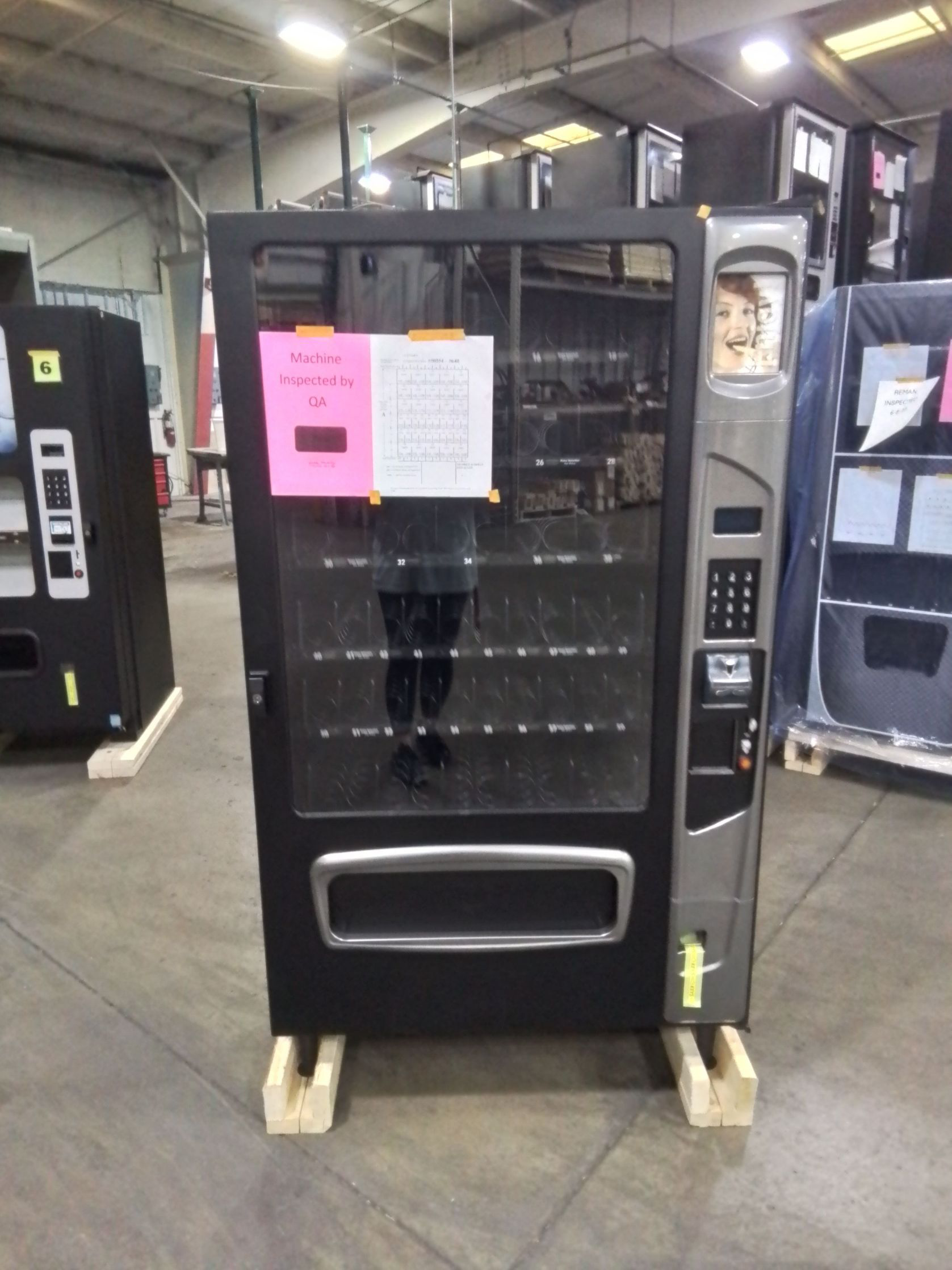 USI 40-Selection Snack & Candy Vending Machine - Used