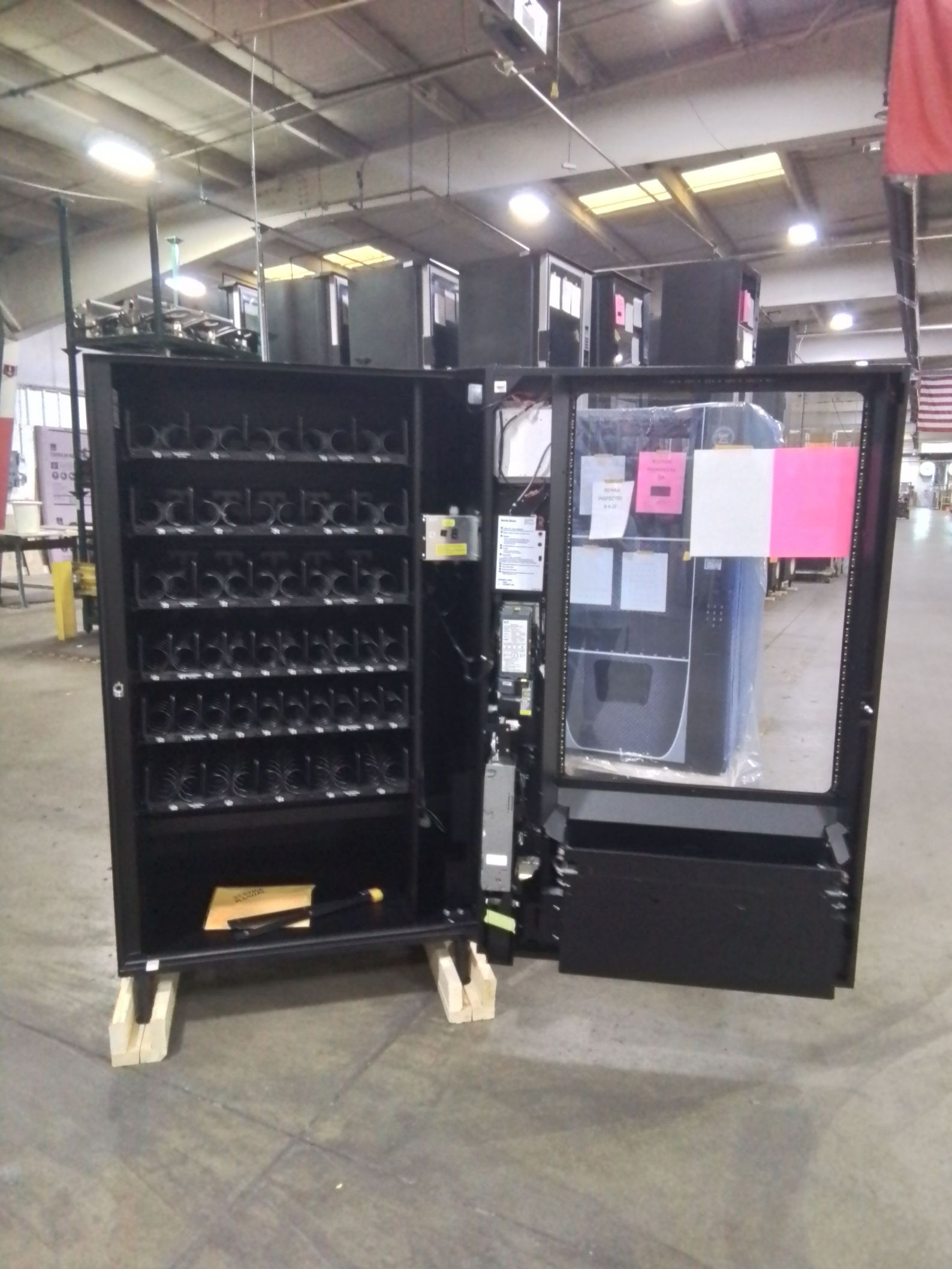 USI 40-Selection Snack & Candy Vending Machine - Used