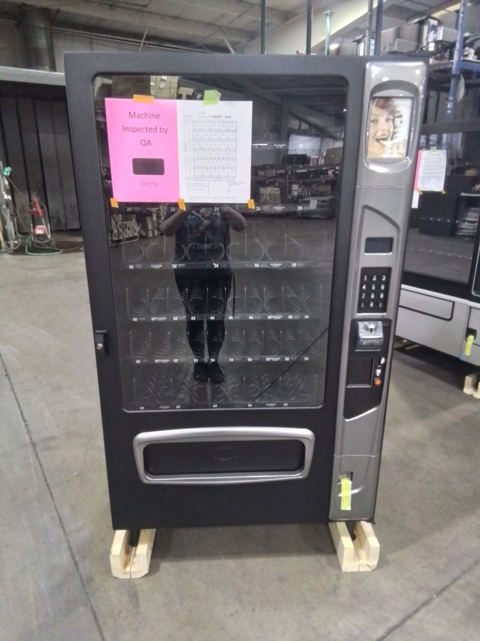 USI 40-Selection Snack & Candy Vending Machine - Used