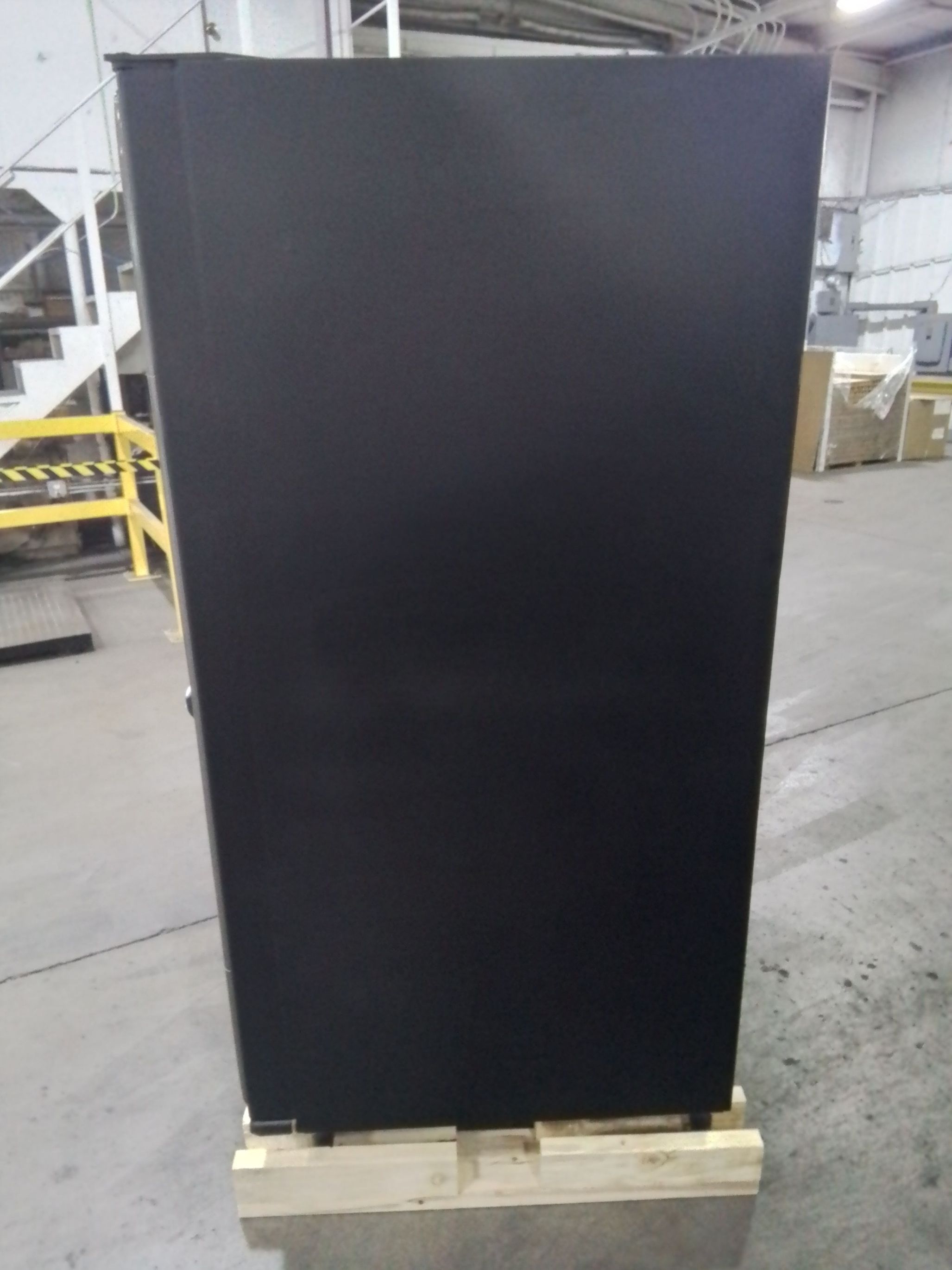 USI 40-Selection Snack & Candy Vending Machine - Used